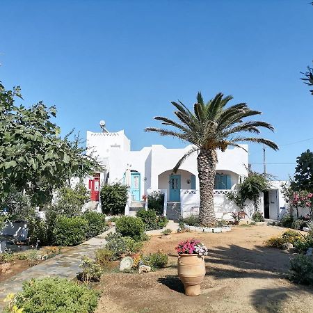 סקירוס Nyfes Traditional Boutique Frosyni מראה חיצוני תמונה