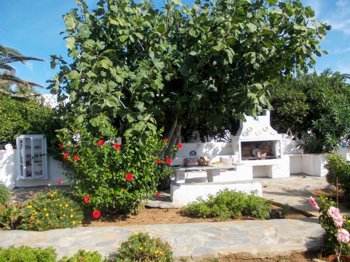 סקירוס Nyfes Traditional Boutique Frosyni מראה חיצוני תמונה